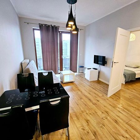 First -- Green Zoliborz Apartment 4 바르샤바 외부 사진