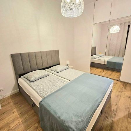 First -- Green Zoliborz Apartment 4 바르샤바 외부 사진